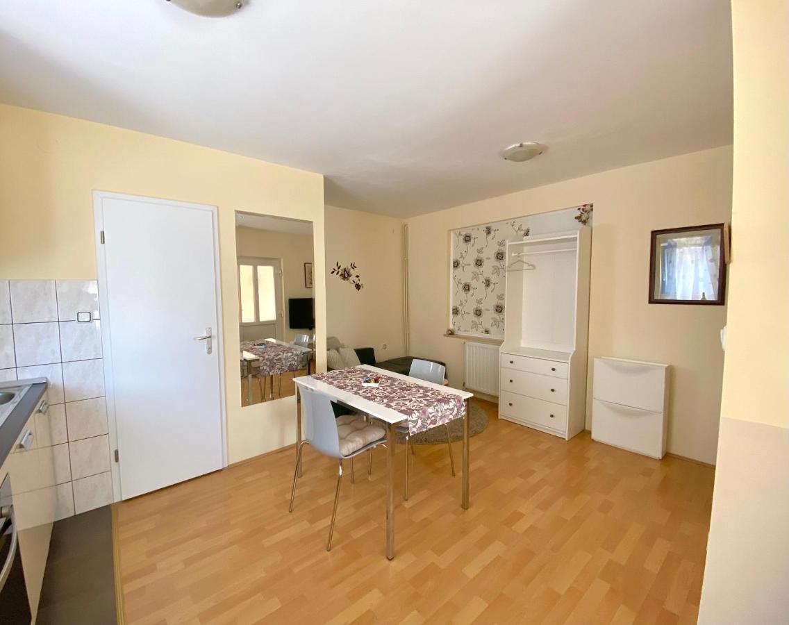 Apartman Lucija Gradici ภายนอก รูปภาพ