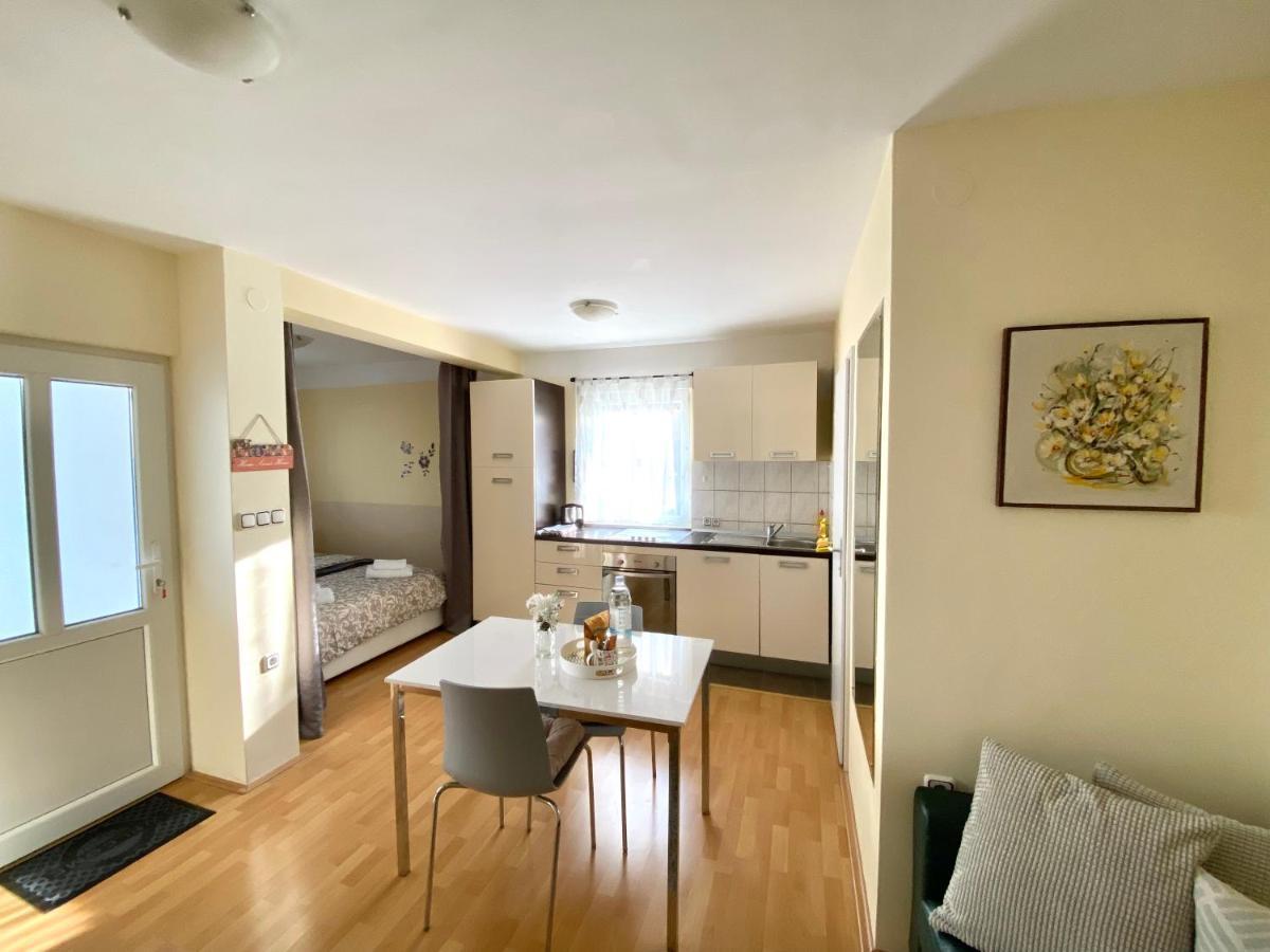 Apartman Lucija Gradici ภายนอก รูปภาพ