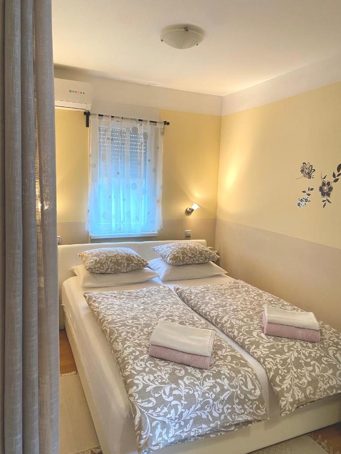 Apartman Lucija Gradici ภายนอก รูปภาพ